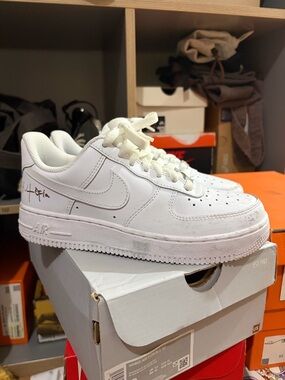 Travis Scott Utopia forces